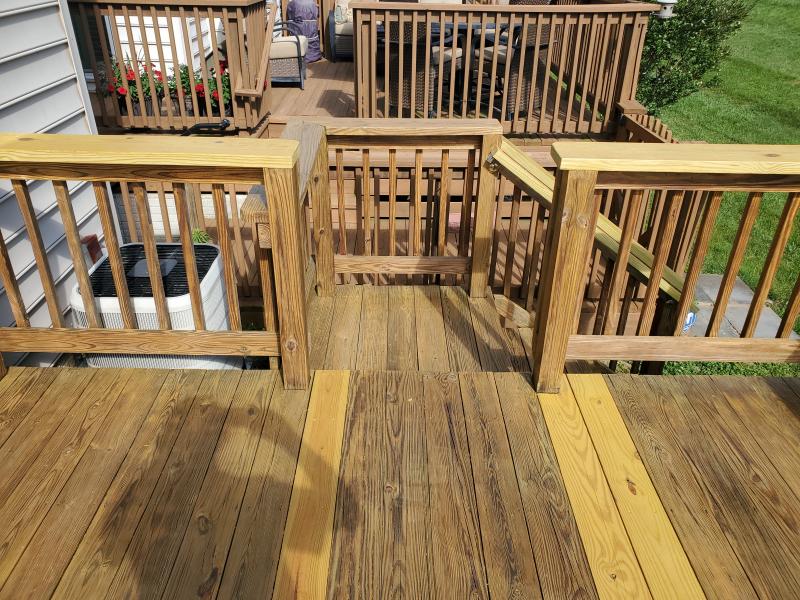 Deck Repairs and Staining / Clearcoat Application